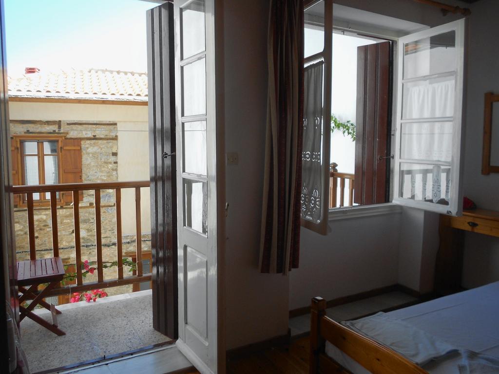 Aggela Guesthouse สโกเปลอสทาวน์ ห้อง รูปภาพ